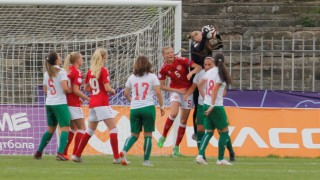 Девическият национален отбор по футбол на България до 17 години