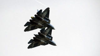 Два руски изтребителя пето поколение Су 57 успешно са изпълнили двудневна