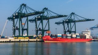 Нарастването на цените за товарните контейнери в световен мащаб може
