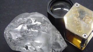 343 карата: Откриха диамант с изключително качество и чистота