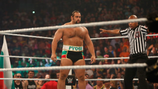 Русев удря, Русев мачка! Мирослав Бърняшев се завърна в WWE