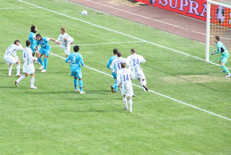 РФС одруса Зенит със 100 бона