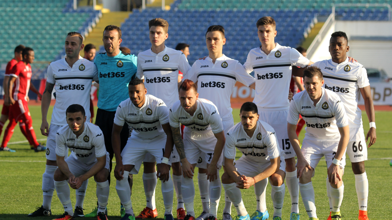 Таланти в българския футбол се обвързаха дългосрочно със Славия