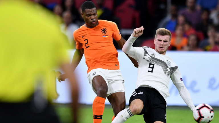 Холандия - Германия, 3:0 (Развой на срещата по минути)
