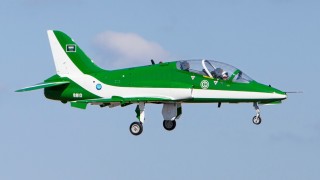 Самолет на саудитските военновъздушни сили се е разбил по време