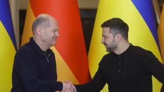 Зеленски вярва, че санкциите и дипломатическата изолация отслабват Путин