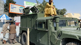 "Уолстрийт джърнъл": Две дузини американски дипломати били тревога за Кабул