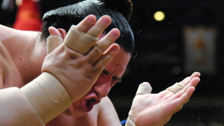 Даниел Иванов Аоияма загуби първа схватка на турнира по сумо