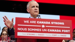 Либералите на канадския премиер Марк Карни в страната но резултатът