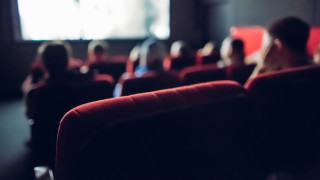 Киното по време на пандемия – без целувки на екрана?