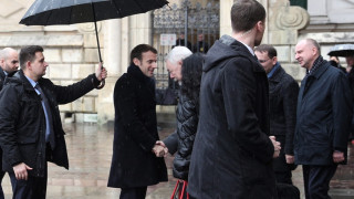 Френският президент Еманюел Макрон предупреди Полша да не подкопава европейските