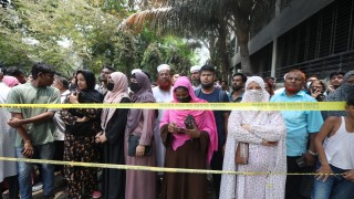 Бангладеш е обхваната от вълна на обществено възмущение след като