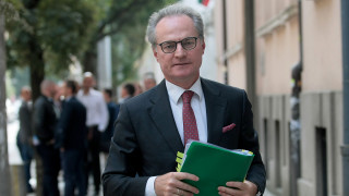 Лозан Панов препоръча да се четат съдебните актове