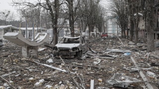 Руските войски са бомбардирали с касетни бомби курортното селище Затока