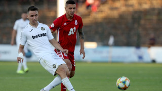 Футболистът на Славия Янис Карабельов даде интервю Дарик радио преди