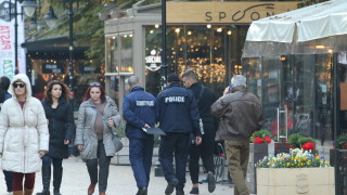 За преразглеждане на мерките настояват граждани в петиция