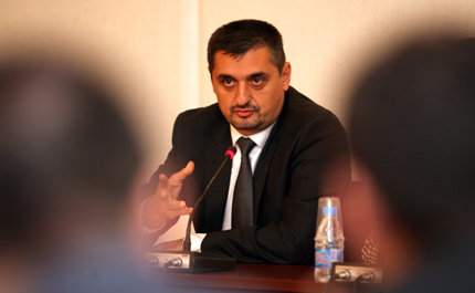 Станишев е отговорен за загубата на 100 000 гласа, обвини го Кирил Добрев 