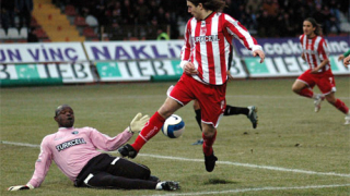 Фенербахче свали Сивасспор от върха