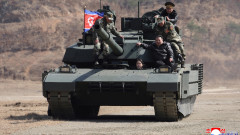 Щерката на Ким подкара танк в Северна Корея
