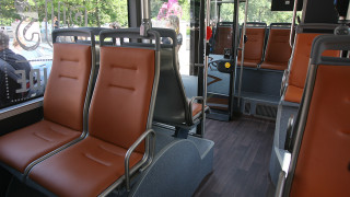 Автобус на градския транспорт по линията на №98 се е