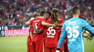 Байерн Мюнхен се наложи убедително над Фенербахче и се класира