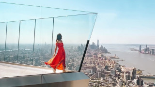 Гледките от високо винаги са били адреналинова атракция която мнозина