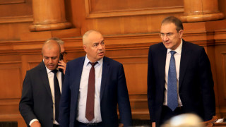 Що се отнася до достойни офицери служили в разузнаването нека