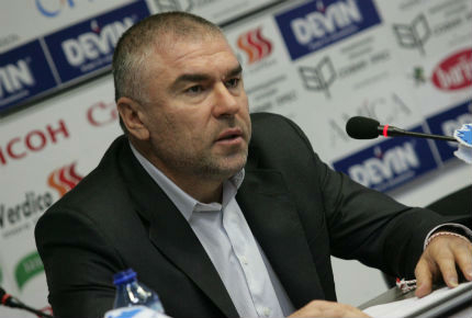 Арестуваха Марешки за побой над общински съветник