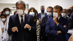 Франция отстрани 3 000 здравни работници неваксинирани срещу Covid
