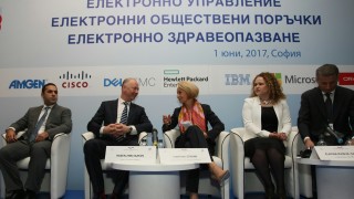 Индустрията да бъде партньор на дигитализацията, пожела Росен Желязков