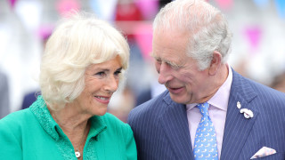 Признаваме че модните решения на херцогинята на Корнуол никога не