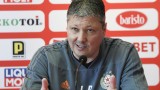 Любо Пенев: Приоритет на хората от БФС са пътувания, ресторанти, дансинг! Футболният съюз е прогнил от алкохол и екстри!