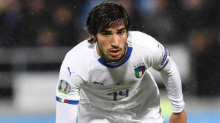 Белгия 0 1 Италия 45′ ИГРАТА СЕ ПОДНОВЯВА 45′