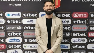 Капитанът и вратарят на Локомотив Пловдив Димитър Илиев и Мартин