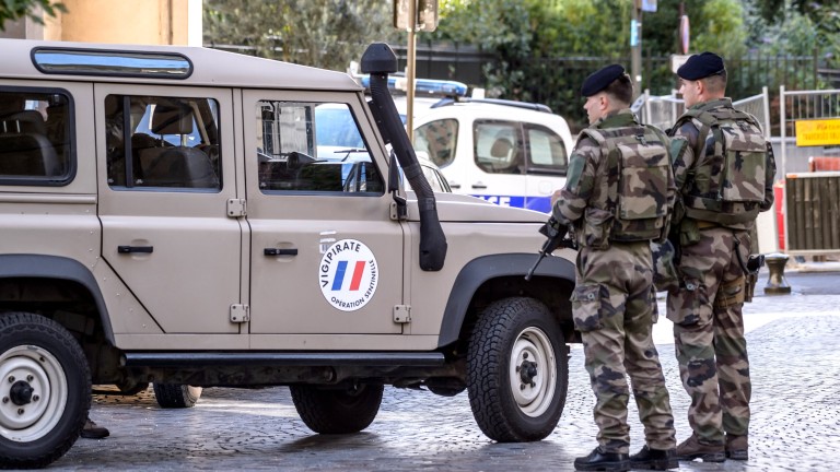 Арестуваха мъж за атаката срещу френски войници 