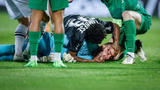 Вратарят на Локомотив София Александър Любенов ще бъде опериран утре