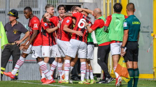 Милан се изкачи на върха в италианската Серия А Росонерите