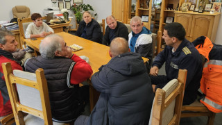 Преля река Вит в Тетевен, изграждат дига, а водата вече спада