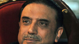 Пакистанският президент се завърна от лечение в ОАЕ