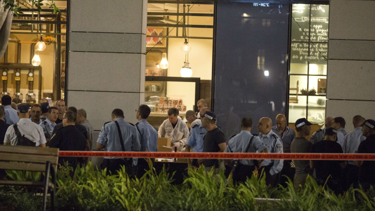 Престрелка в Тел Авив, четирима загинаха