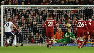 Вратарят на Ливърпул Лорис Кариус разкри че е гледал как