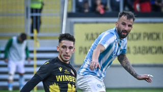 Офанзивният полузащитник на Ботев Пловдив Ален Корошец е със спрени права