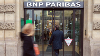 BNP Paribas с драматична загуба в края на 2015 г.