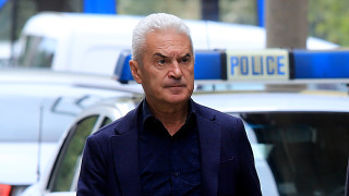 Лидерът на партия Атака Волен Сидеров е задържан в Първо