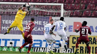 Левски се е насочил към италианския вратар Мирко Пилиачели Стражът