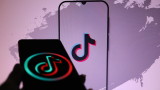  Съединени американски щати заплаши със възбрана на TikTok, в случай че китайските притежатели на приложението не продадат дяловете си 