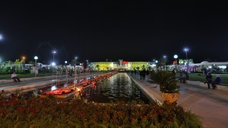 Няколко души са пострадали при ракетно нападение в близост до