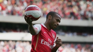 Има много велики футболисти от близкото минало на които милиони