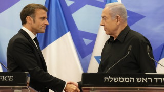 Рейтингите на френския президент Еманюел Макрон и премиера Елизабет Борн