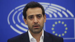 Франция изгражда съюз от страни отворени към плана ѝ за